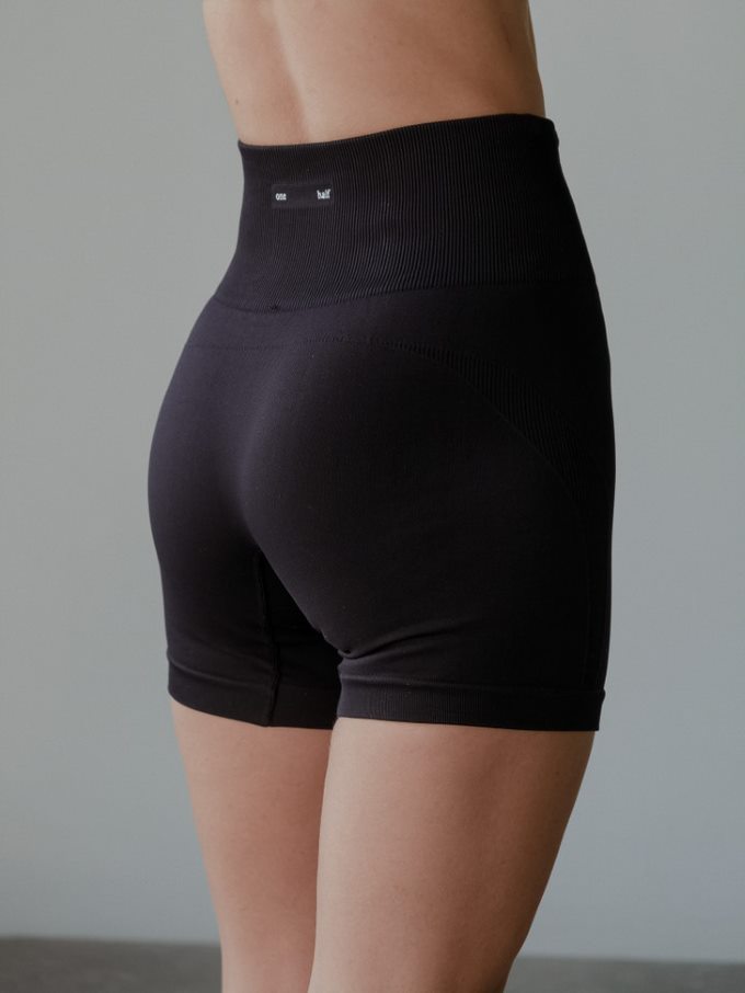 Sporty Short Shadow